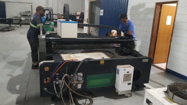 FIBER LASER - CNC CORTE A LASER 1000W - LV 3015 (2021) FIBER LASER - CNC CORTE A LASER 1000W - LV 3015 (2021)