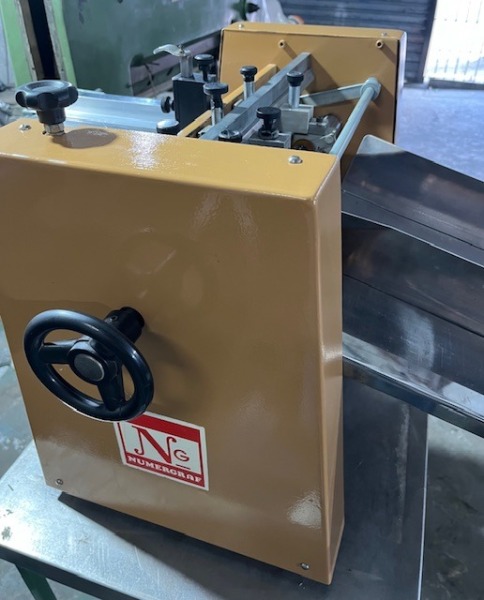 Serrilhadeira Rifani Automática Serrilhadeira Rifani Automática