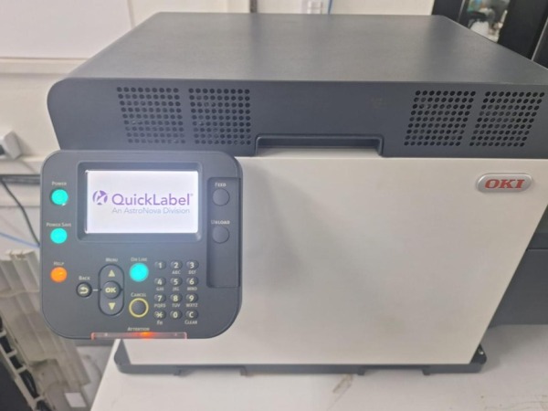 Impressora Digital OKI PRO 1050, 130mm, 5 cores Impressora Digital OKI PRO 1050, 130mm, 5 cores