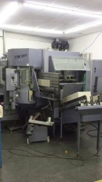 Máquina Montadora de Capa Dura Müller Martini VBF DM 300