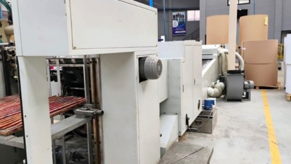 Máquina Envernizadora Automática UV Tsai YI HS-104