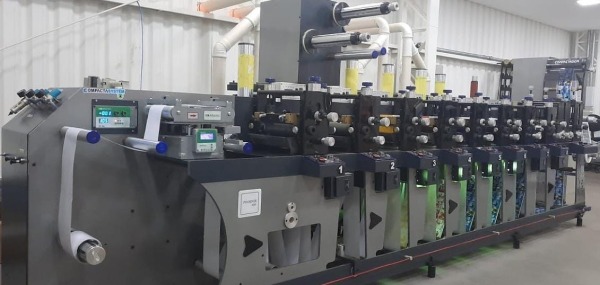 Flexográfica Compacta System PHOENIX 250mm, 8 cores todas UV Flexográfica Compacta System PHOENIX 250mm, 8 cores todas UV