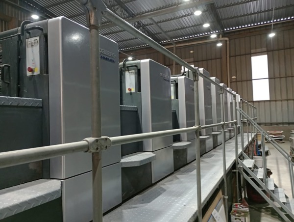 Heidelberg SPC CD 102- 6 cores + Verniz UV