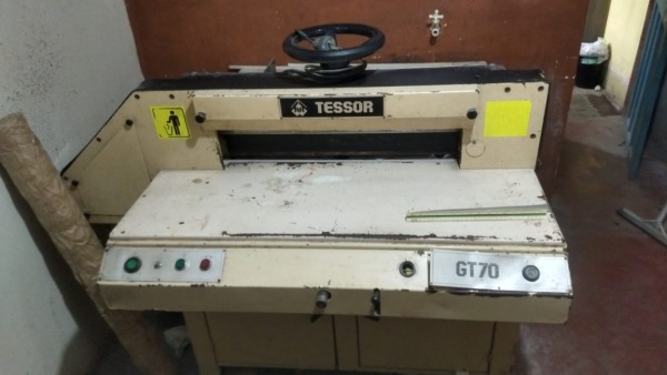 Guilhotina Semi Automática Tessor GT70 - 70cm