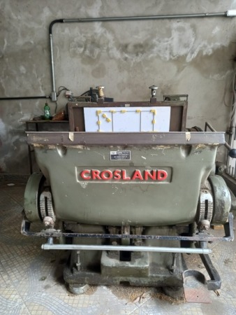 Corte e Vinco Crosland